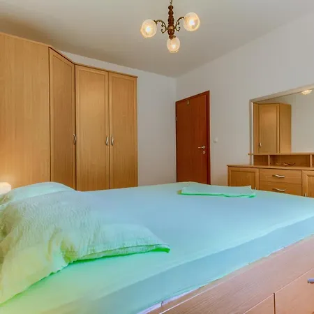 Lägenhet Iskra Slatine