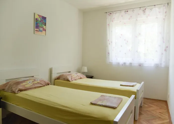 Iskra Apartamento *